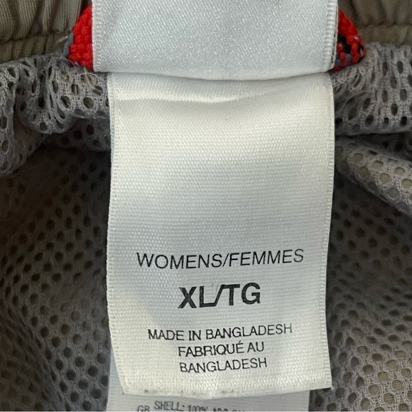 The North Face Tan Beige Flat Front Mesh Lined Nylon Hiking Activewear Shorts - Picture 12 of 13